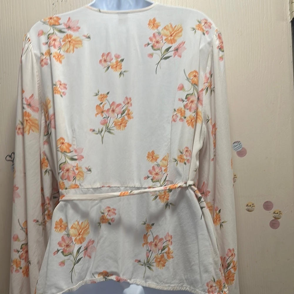 Old Navy Floral Print Tie-Belt Wrap Blouse - Size XL - Cottagecore Chic - Picture 8 of 16